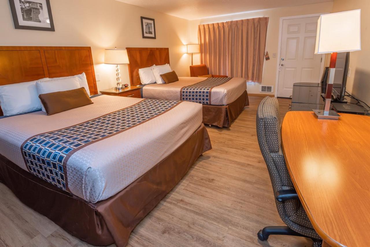 Riviera Inn Port Angeles Exterior photo